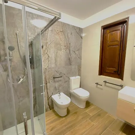 Medusa -in Centro, Aria Condizionata E No Ztl -city Centre, Aircon, No Ltz Apartment