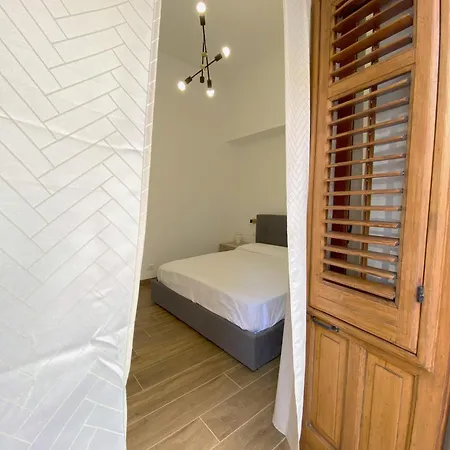 Medusa -in Centro, Aria Condizionata E No Ztl -city Centre, Aircon, No Ltz *